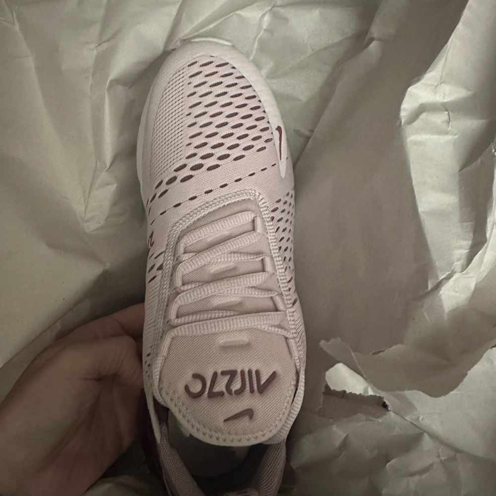 Nike Air Max 270 in pink and burgundy women’s 10 - Picture 3 of 4